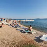 Apartman 1 Bedroom Lovely In