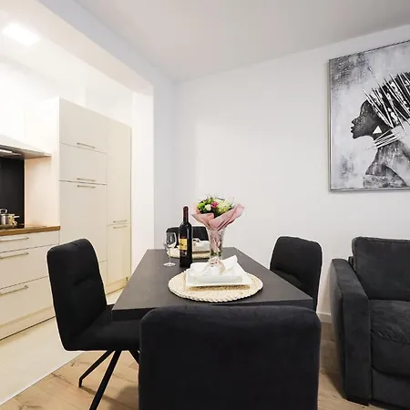 1 Bedroom Lovely In