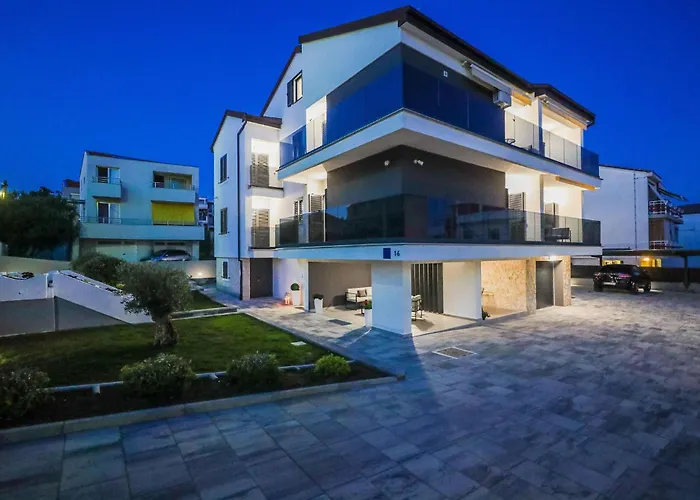 1 Bedroom Lovely In Appartamento Zara